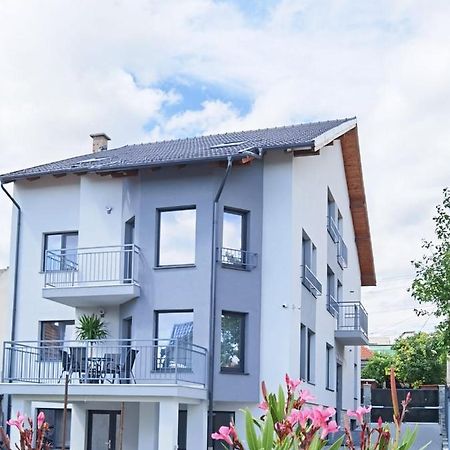 Silver Eden Apartments Cluj-Napoca Esterno foto